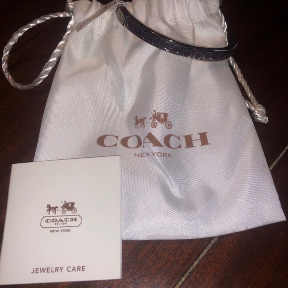 ๐ NEW with tags ๐ Coach signature purple bangle - Picture 4 of 5